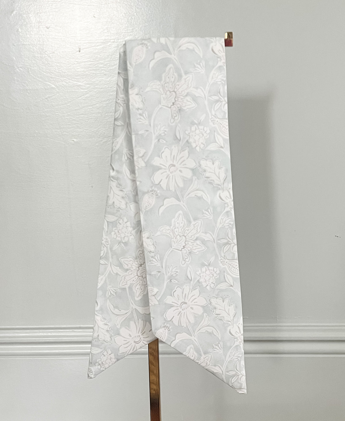 Wreath Sash, Stella