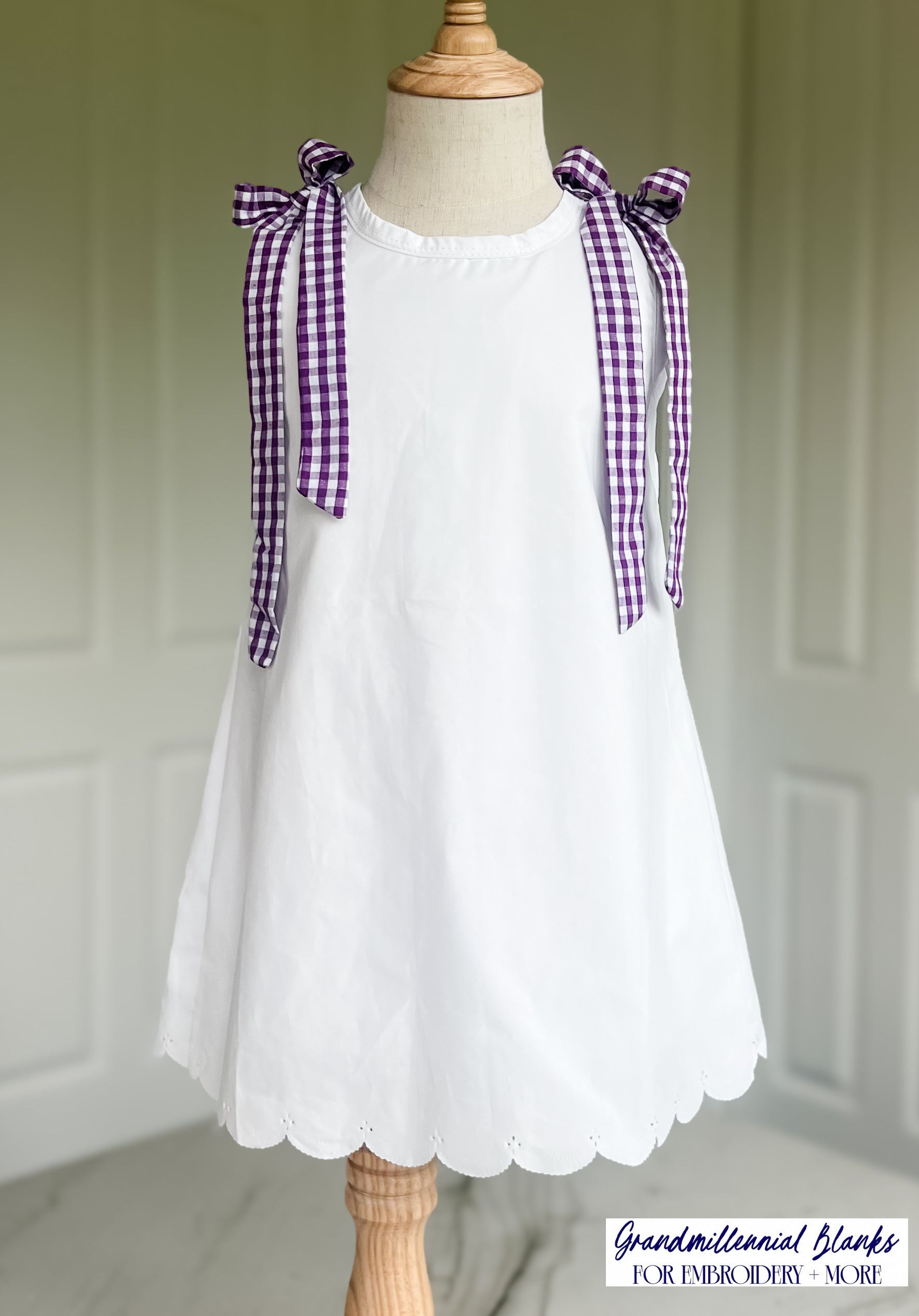 GAMEDAY, Dress