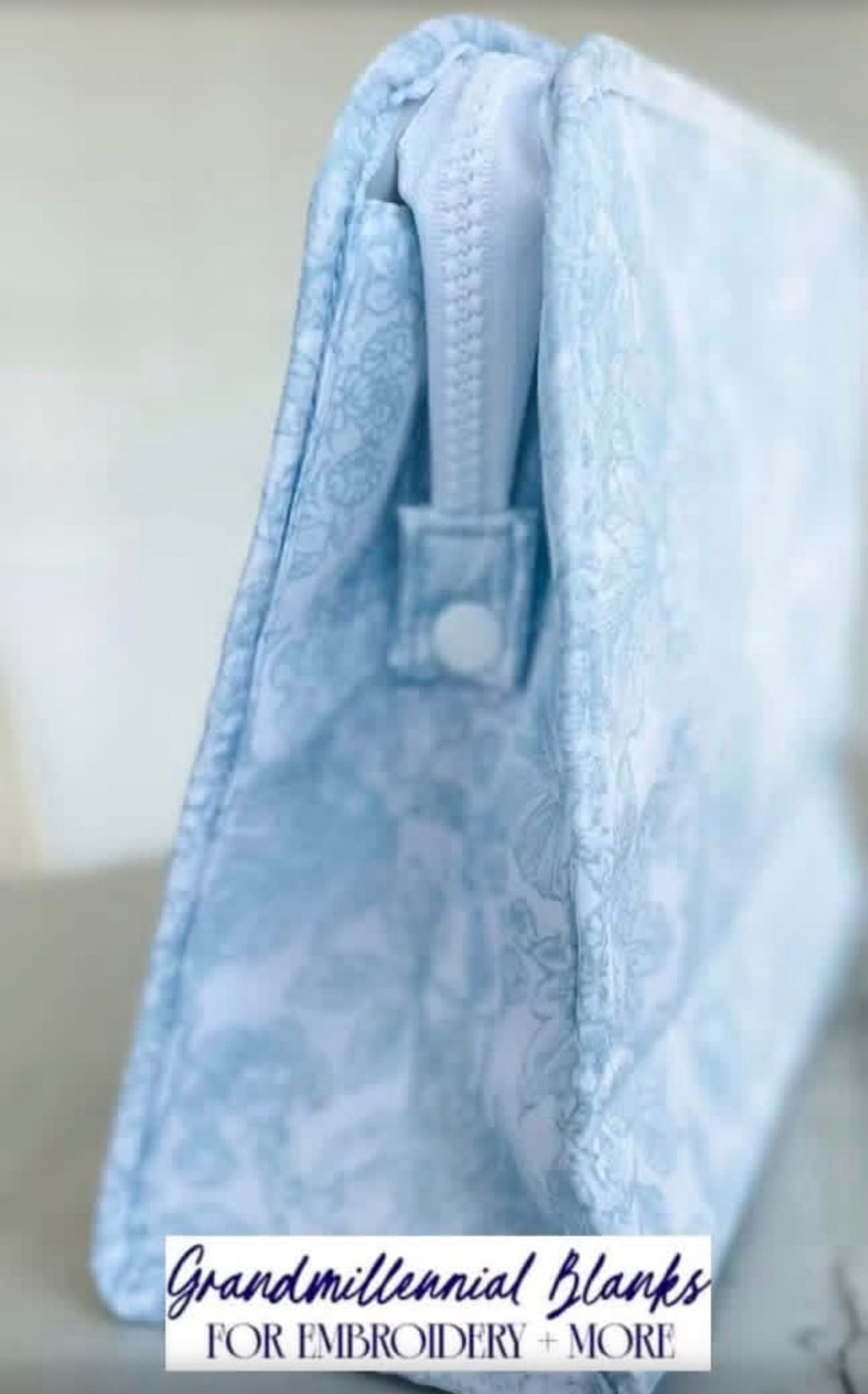 Nylon Pouch