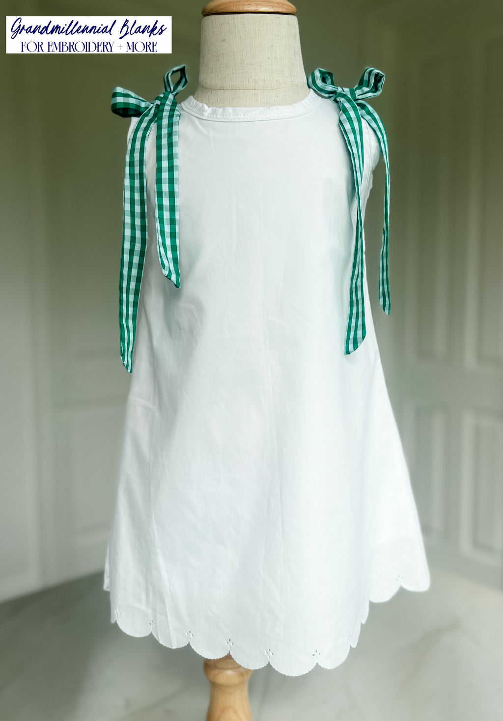 GAMEDAY, Dress