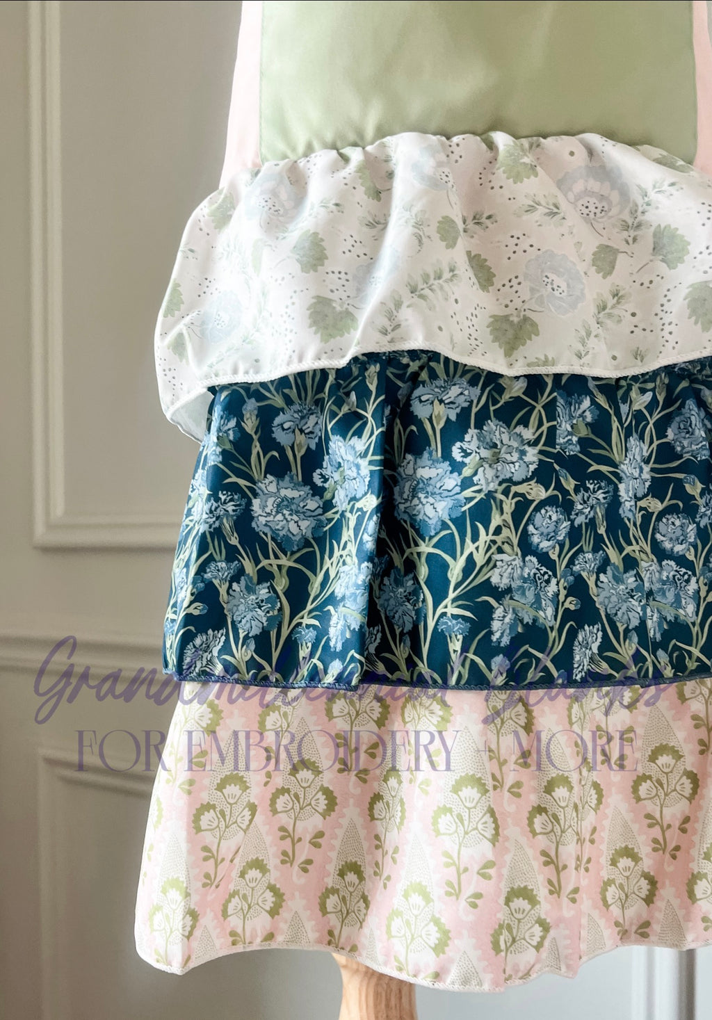 Hazel Apron, Adult